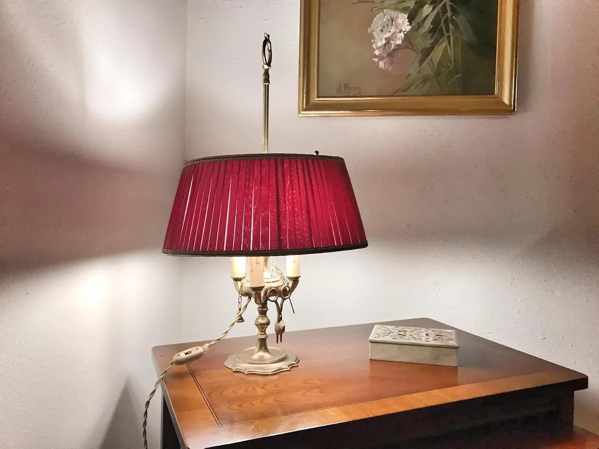 Lindo Lugar - Just A 7 Minute Walk From The Airport Bed & Breakfast Meyrin Switzerland