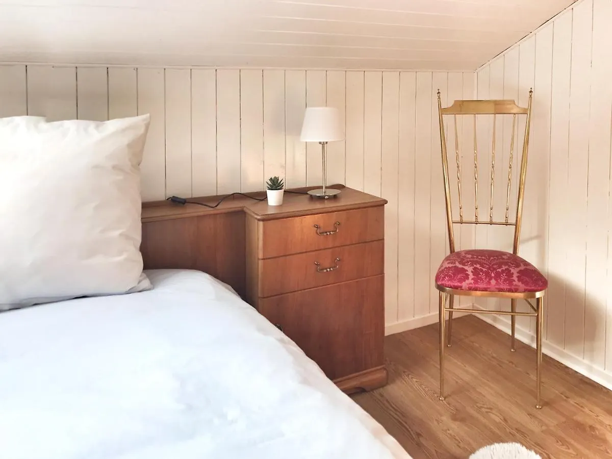 Lindo Lugar - Just A 7 Minute Walk From The Airport Bed & Breakfast Meyrin 0*,